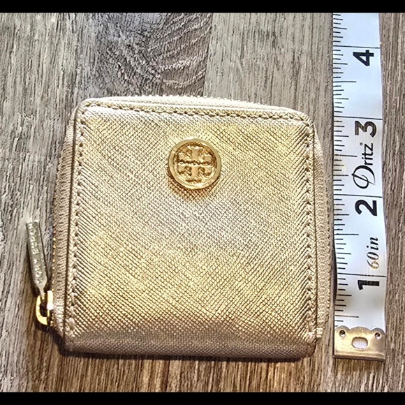 Tory Burch gold coins wallet - Picture 3 of 4